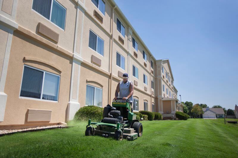 commercial lawn mowing